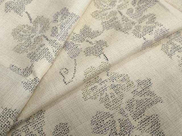 平和屋着物●本場結城紬　重要無形文化財　100亀甲　蔦の葉文　正絹　逸品　DAAZ7832ud