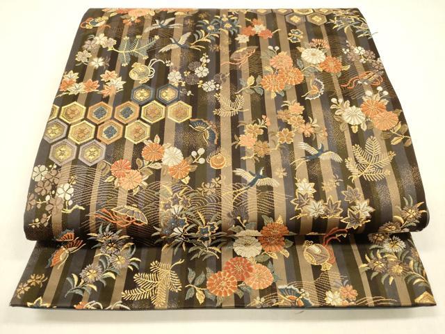 平和屋着物●六通柄袋帯　唐織　宝尽くし舞蝶花鳥文　金糸　正絹　逸品　DABA0637cm