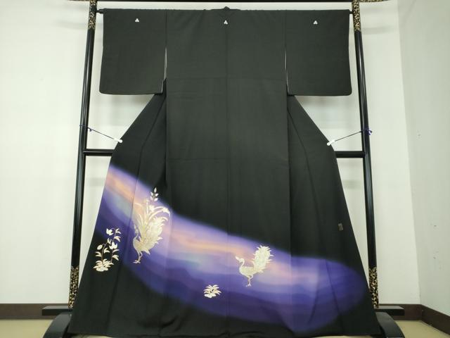 平和屋着物●豪華黒留袖　作家物　駒刺繍　総刺繍　孔雀花文　暈し染め　金銀糸　正絹　逸品　DABA1024ps