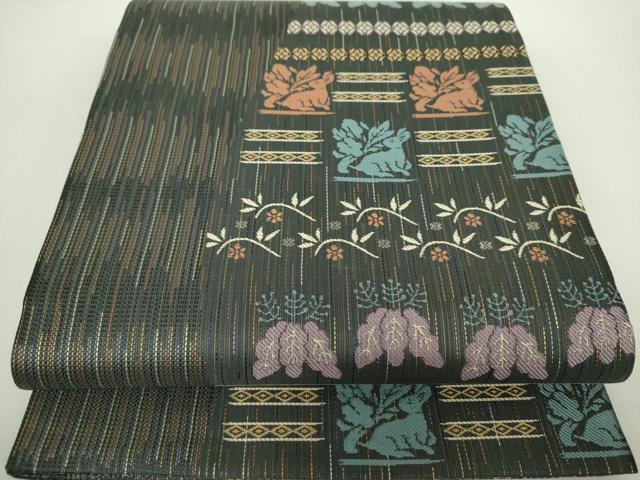 平和屋着物●伝統工芸士　意匠部門　古賀勝幸　本場筑前博多織　全通柄袋帯　名物裂花文　花兎　笹蔓緞子　正絹　逸品　DABA1227ps