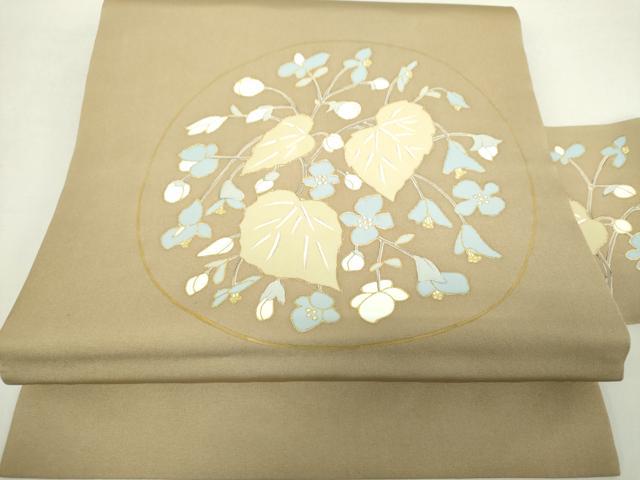 平和屋着物●塩瀬　九寸名古屋帯　駒刺繍　草花丸文　金彩　正絹　逸品　DABA1849ps