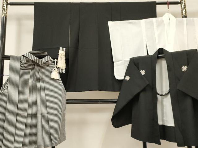 平和屋着物[]七五三　男の子　着物・黒紋付羽織・長襦袢(単衣)・行灯袴・小物セット　箱付き　DABA3556ma