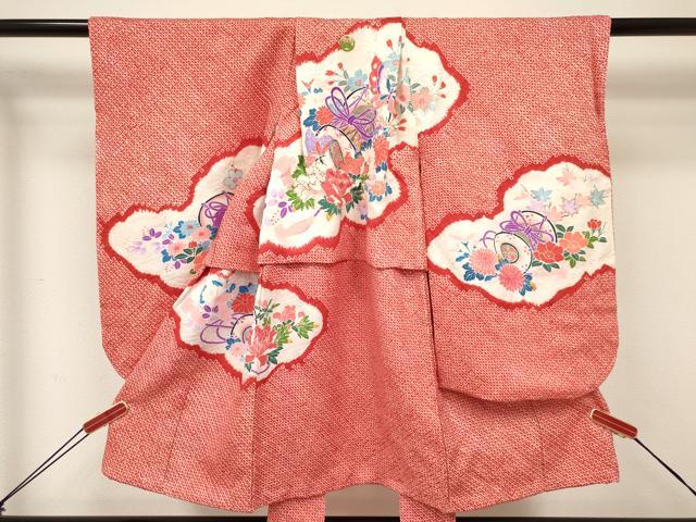 平和屋着物[]七五三　女の子　３歳　祝着　三つ身　長襦袢(袷・半衿刺繍)・被布セット　絞り　雲鼓花蝶文　金銀彩　逸品　DABA3829ma_1