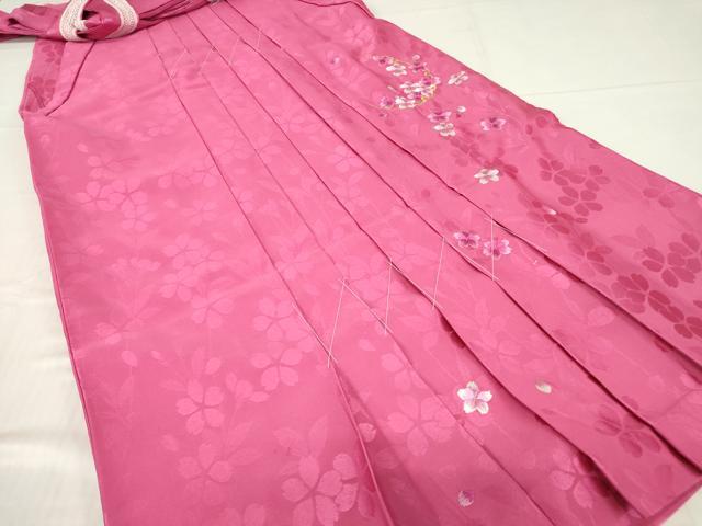 平和屋着物●女性　行灯袴　刺繍　雪輪桜文　金糸　洗える着物　未使用　DABA4891az