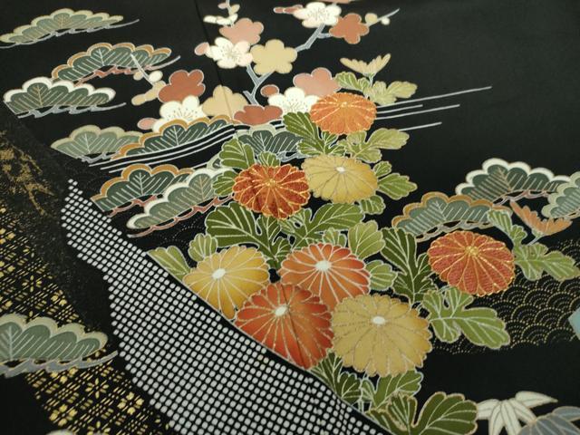 平和屋着物●創業460年・千總　黒留袖　駒刺繍　吉祥花熨斗文　金彩　正絹　逸品　DABB4336ps 平和屋着物○創業460年・千總 黒留袖 駒刺繍 吉祥花熨斗文 金彩 正絹