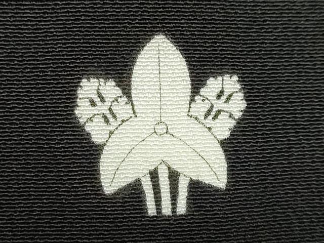 平和屋着物●豪華黒留袖　駒刺繍　双鶴菱草花文　金彩　ロング丈　正絹　逸品　DABC2620ud_7