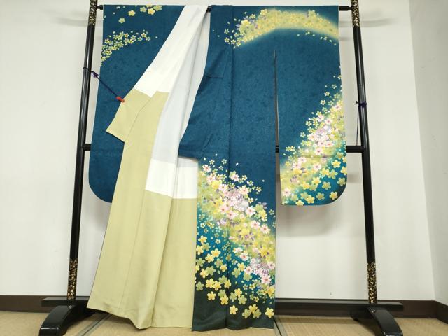 平和屋着物●豪華振袖　駒刺繍　手毬草花文　暈し染め　金彩　正絹　逸品　DABC2741ud_1