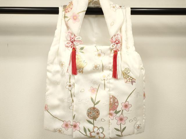 平和屋着物[]七五三　女の子　３歳　祝着　三つ身　長襦袢(単衣)・被布・草履・小物セット　鈴花文　金彩　箱付き　DABC5316ma_6