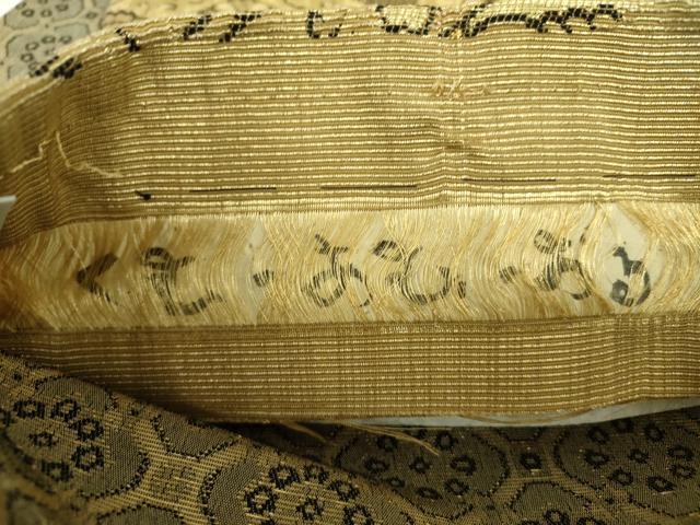 平和屋着物●極上 ひなや工房 くむ・あむ・おる 伊豆蔵明彦 両面 六通柄袋帯 金華山織 格天井鳳凰花文 金糸 正絹 逸品 未使用 DABD1375ps_5
