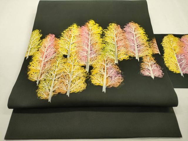 平和屋着物●塩瀬　九寸名古屋帯　ろうけつ染　樹林文　黒地　正絹　逸品　DABD5838fe