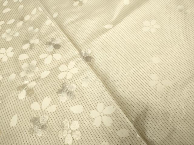 平和屋着物●訪問着　本場縞大島紬　総刺繍　舞桜文　正絹　逸品　DABD6219du_5