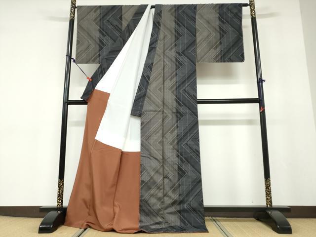 平和屋着物●本場大島紬　抽象文様　証紙付き　ロング丈　正絹　逸品　未使用　DABD9759ud_2