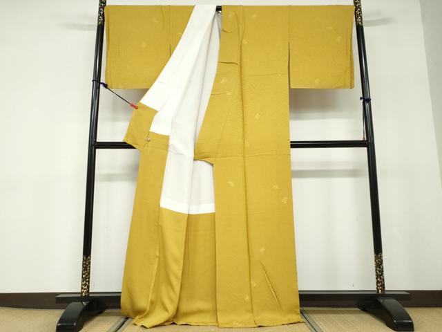 平和屋着物●梶山伸監修　色無地　草花地紋　山吹茶色　さが美扱い　正絹　逸品　未使用　DABD9815ud_2