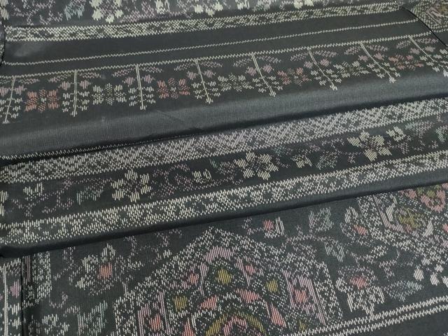 平和屋着物▽上質な紬　単衣　横段花文　黒地　正絹　逸品　DABE4215az