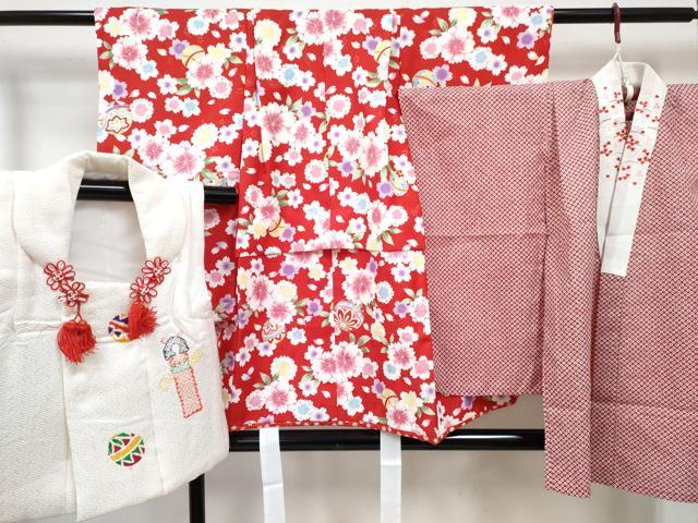平和屋着物[]七五三　女の子　３歳　祝着　三つ身　長襦袢(単衣・半衿刺繍)・被布セット　鞠桜文　金彩　DABE7520ma