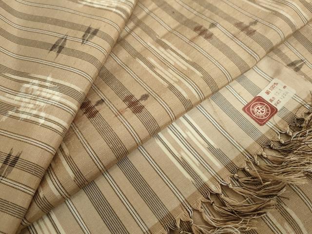 平和屋着物●上質な紬　絣文様　反端付き　正絹　逸品　未使用　DABF1310ud