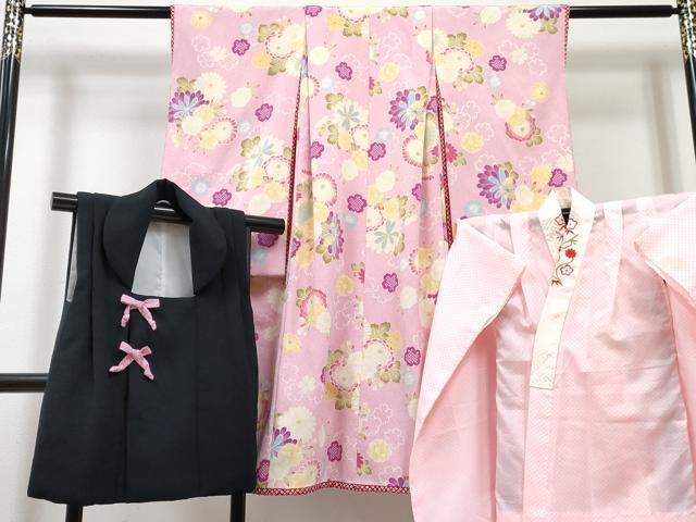 平和屋着物[]七五三　女の子　３歳　祝着　三つ身　長襦袢(単衣・半衿刺繍)・被布セット　草花文　洗える着物　DABG3034ma 24,674円
