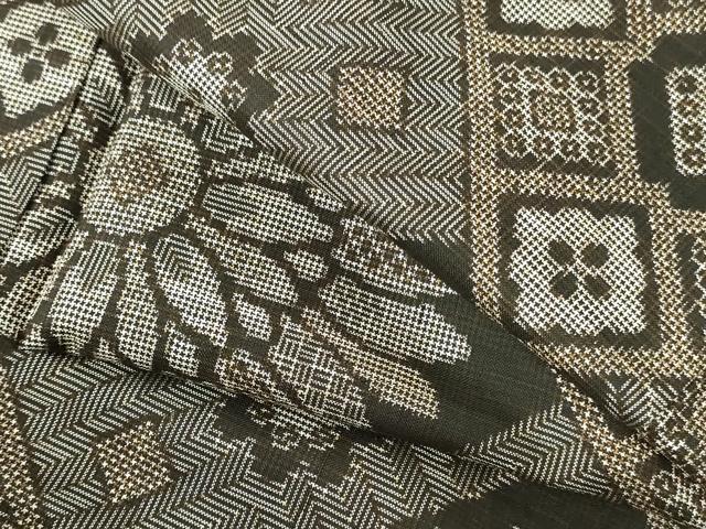 平和屋着物●本場大島紬　龍郷絣　花菱文　正絹　逸品　DABI5392op