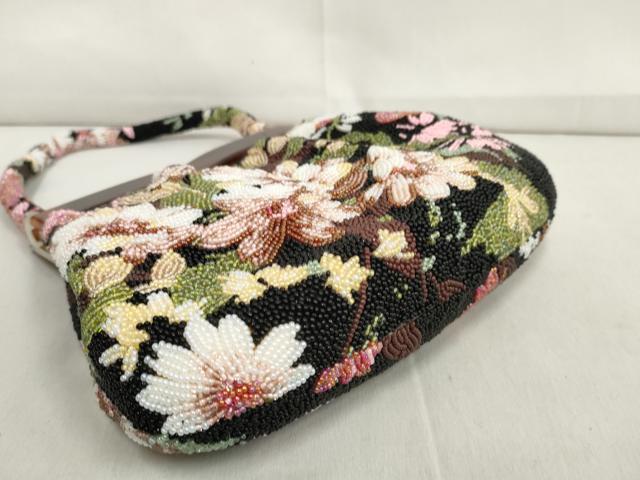和装バッグ 総ビーズ花柄刺繍バッグ がま口 - 花柄手刺繍 総ビーズ