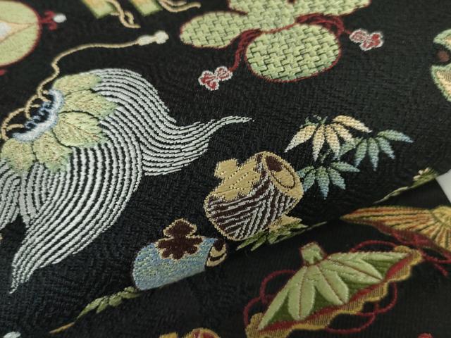 平和屋本店■極上　伝統工芸士　新井寛　両面　半幅帯　唐織　松鶴文様宝尽くし　黒地　逸品　未使用　DZAA3640kh5 平和屋本店□極上 伝統工芸士 新井寛 両面 半幅帯 唐織 松鶴