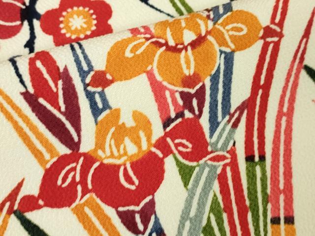 振袖　赤　美品　紅型花鳥文 量し染め 振袖 京紅型 花鳥模様 - からん::アンティーク着物・リサイクル着物の