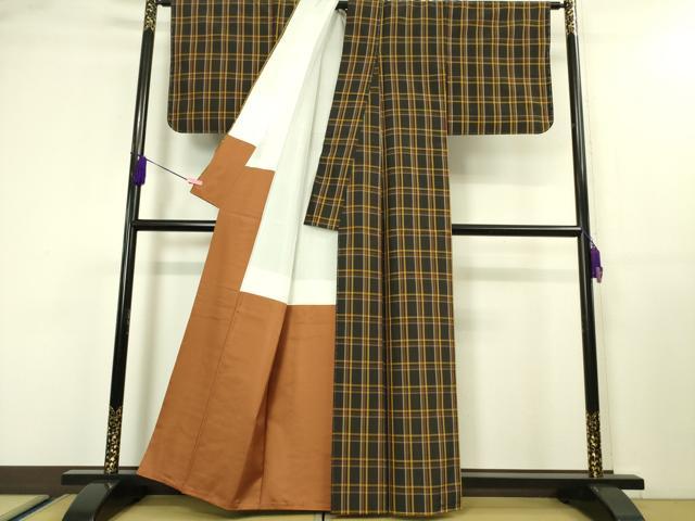 平和屋本店■極上　本場黄八丈　黒八丈　紬　平織　伝統工芸士　西條謹一　山下収古　格子　証紙付き　逸品　未使用　DZAA3897kh5_2