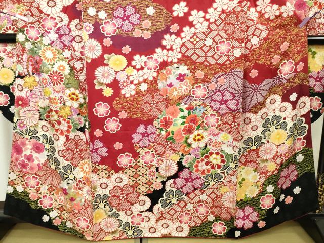 平和屋本店□極上 振袖 駒刺繍 花毬文 暈し染め 金彩 逸品