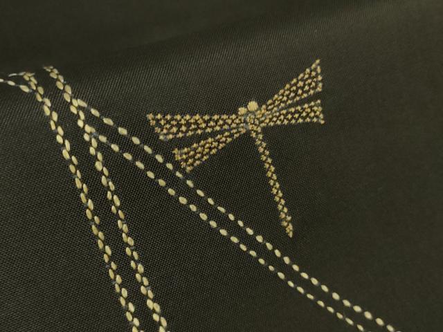 平和屋着物□極上 本場縞大島紬 刺し子 総刺繍 蜻蛉 とんぼ 黒紅色地