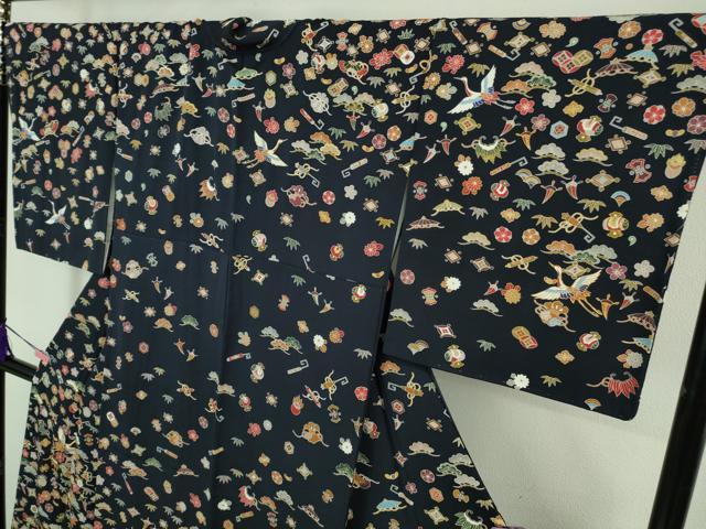 平和屋本店■極上　訪問着　駒刺繍　宝尽くし飛鶴文　紺地　逸品　未使用　DZAA7556kh5 平和屋本店□極上 訪問着 駒刺繍 宝尽くし飛鶴文 紺地 逸品 未