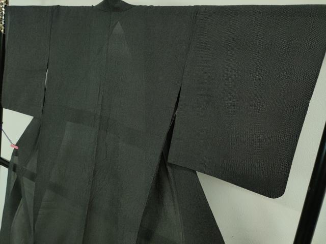 平和屋着物■極上　夏物　お召　夏ちぢみ　蚊絣　黒地　反端付き　逸品　DZAA7629kh5_3