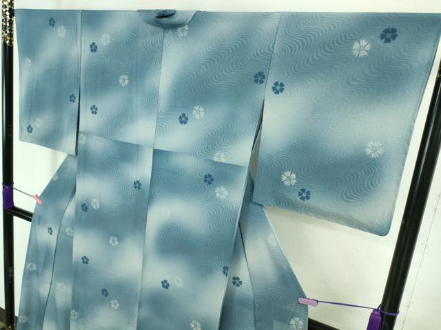 平和屋本店■極上　夏物　池田重子コレクション　小紋　絽縮緬　流水花文　暈し染め　銀彩　伊と幸　反端付き　逸品　未使用　DZAA8384kh5_2