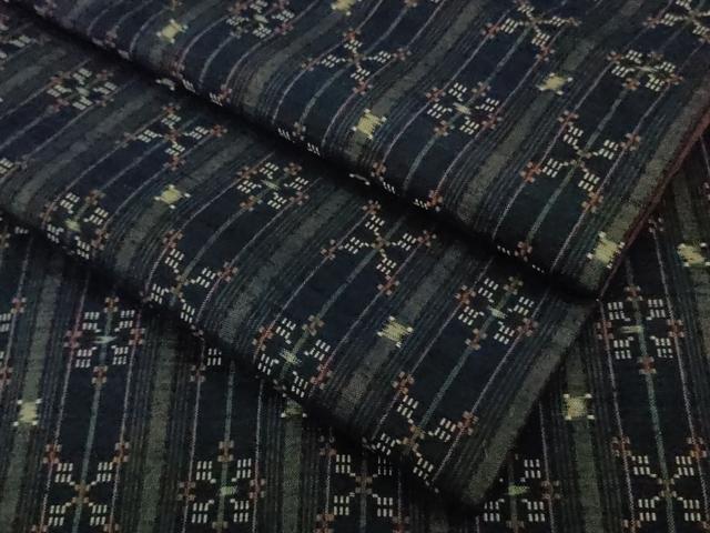 平和屋本店■極上　本場琉球　読谷山花織　紬地　花織　濃藍色地　逸品　DZAA8743kh5