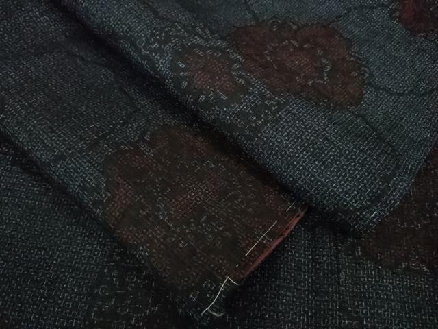 平和屋着物■極上　本場結城紬　重要無形文化財　100亀甲　雪輪花文　濃紺地　逸品　未使用　DZAA9198kh5