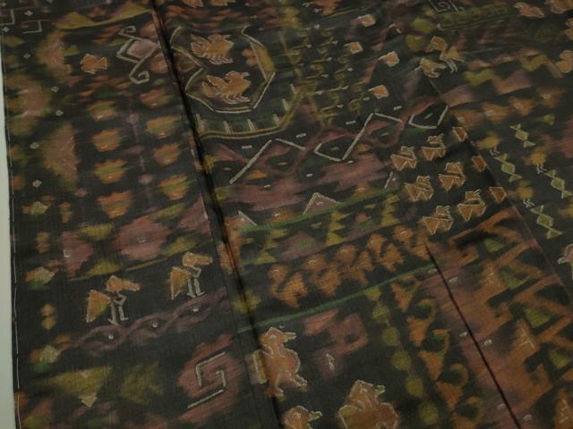 平和屋本店■極上　インド・アッサム　野蚕糸　手織　ムガシルク　象形文字　紫黒色地　逸品　DZAA9671kh5 平和屋本店□極上 インド・アッサム 野蚕糸 手織 ムガシルク 象形文字