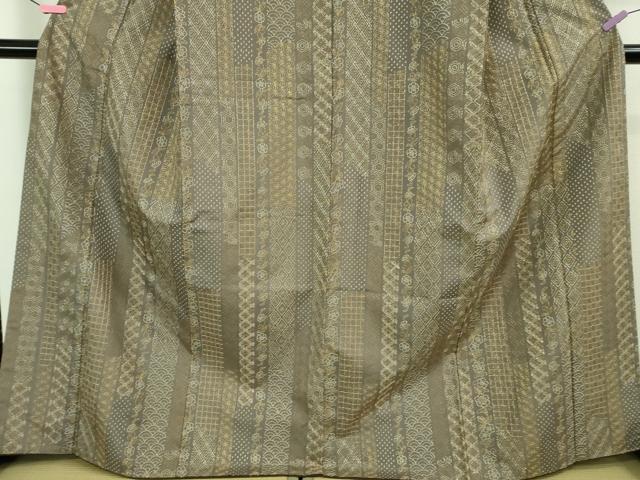 平和屋本店□極上 紬 刺し子 総刺繍 名物裂花間道 煤色