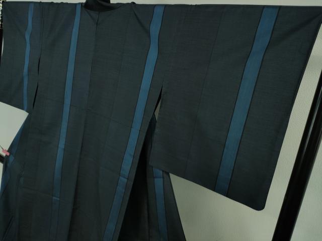 平和屋着物■極上　紺九　四代目 森義男 本藍染　本場大島紬　9マルキ　古代染色純泥染　伊集院リキ商店謹製　証紙付き　逸品　DZAB1736kh5