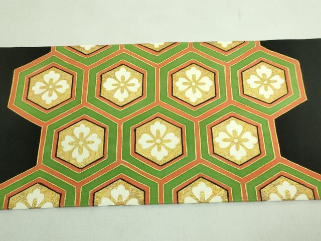 平和屋着物●極上　塩瀬　九寸名古屋帯　駒刺繍　亀甲花菱文　黒地　金彩　逸品　DZAB1821kh6_6