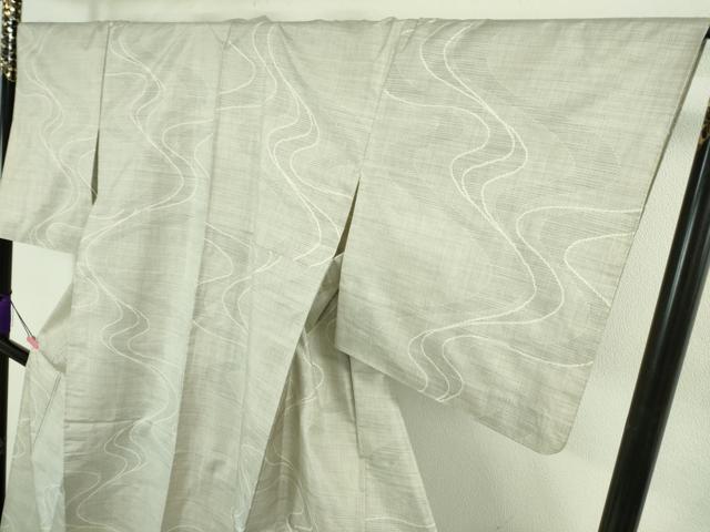 平和屋本店▽極上 本場大島紬 白大島紬 桑原織物 二代目 桑原啓之介 単衣 9マルキ 160亀甲　白絣　畑中別誂　証紙付き　逸品　DZAB2256kh6