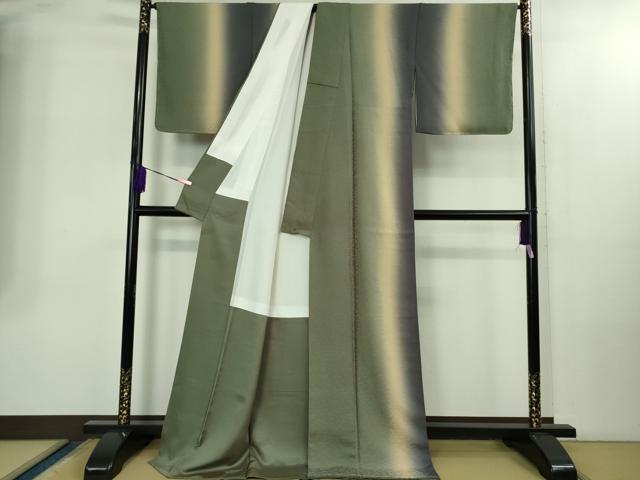 平和屋着物●極上　ファッションデザイナー　コシノアヤコ　お召　鳳凰笹地紋　暈し染め　ロング丈　逸品　未使用　DZAB2404kh6_1