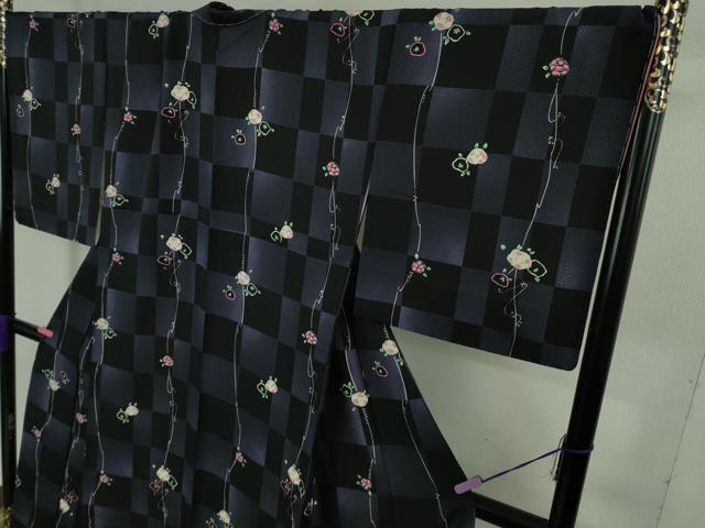 平和屋着物○極上 小紋 市松花文 黒地 京都きもの友禅扱い ロング丈