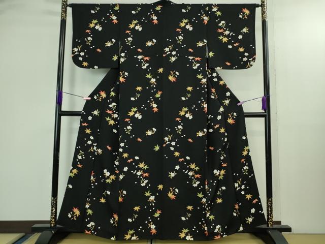 平和屋着物●極上　小紋　桜楓文　黒地　鬼しぼ縮緬　金彩　松坂屋扱い　逸品　DZAB2850kh6