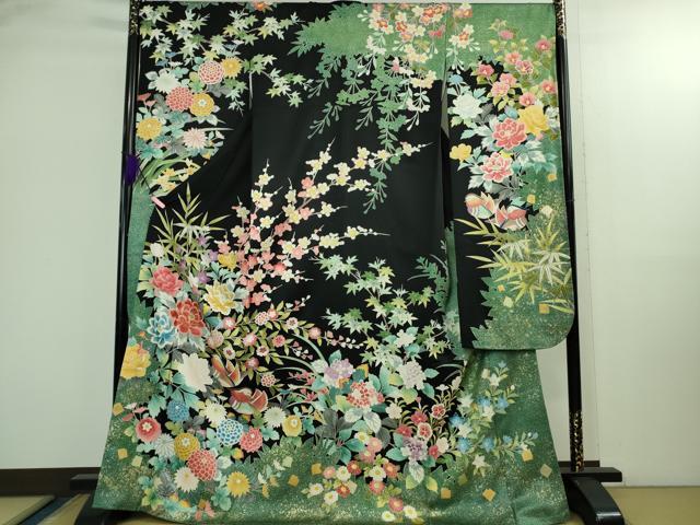 平和屋本店●極上　振袖　駒刺繍　鴛鴦花文　たたき染め　黒地　金彩　逸品　DZAB2956kh6