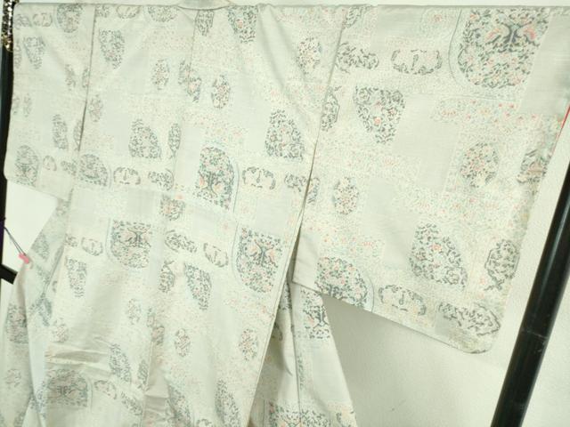 平和屋着物○極上 本場大島紬 白大島 7マルキ 双鳥花文 逸品
