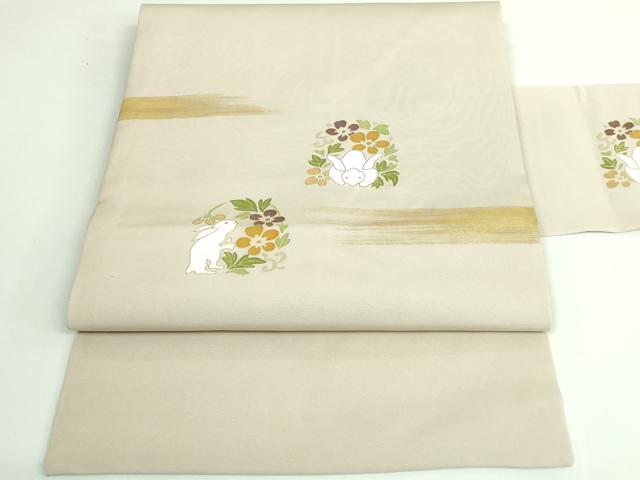 平和屋本店●極上　銀座　志ま亀　塩瀬　九寸名古屋帯　花兎　砂色地　金彩　カバー付き　逸品　DZAB3160kh6