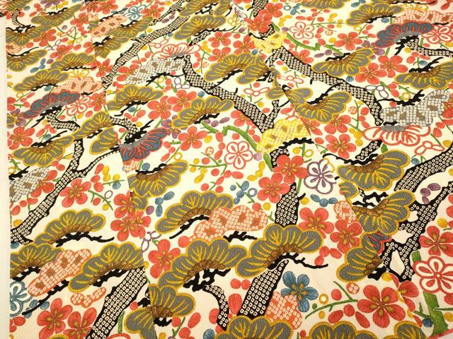 平和屋本店[]極上　子供　女の子　9・10歳　小紋　梅松　金彩　鬼しぼ縮緬　逸品　DZAB3229kh6_4