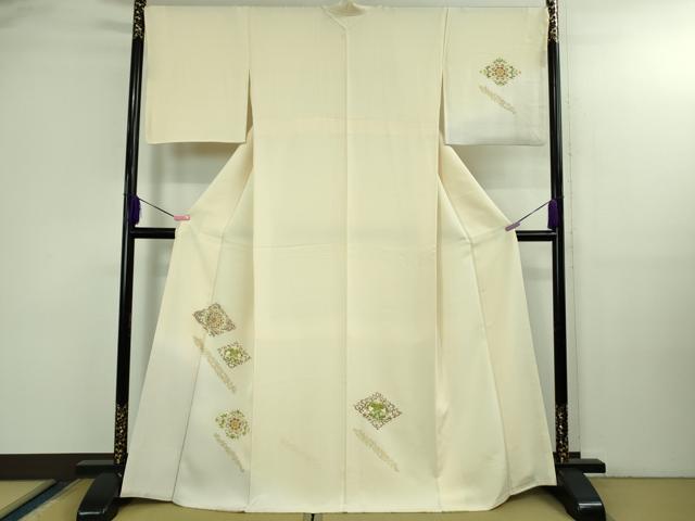 平和屋本店●極上　訪問着　駒刺繍　鳳凰花菱文　鳥の子色地　暈し染め　金彩　逸品　DZAB3282kh6 平和屋本店○極上 訪問着 駒刺繍 鳳凰花菱文 鳥の子色地 暈し染め 金彩
