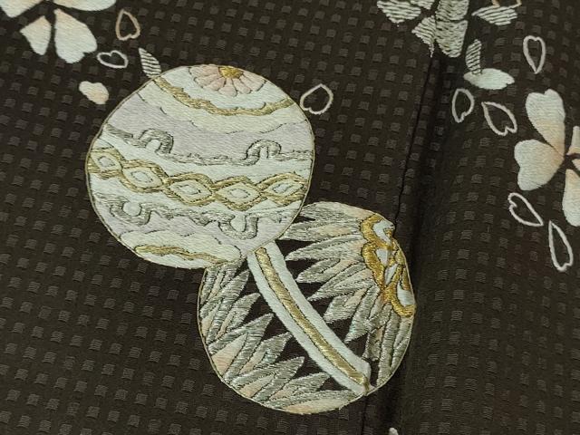 平和屋着物●極上　訪問着　総刺繍　毬　舞桜　黒鳶色地　金銀糸　逸品　未使用　DZAB3510kh6_5