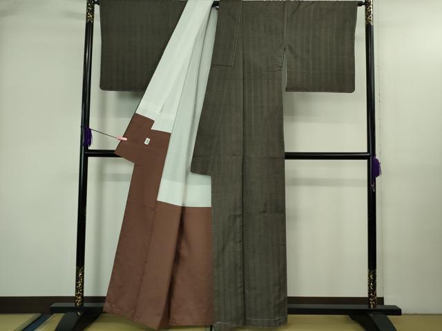 平和屋本店●極上　1897年創業 名門岡野 本場筑前博多織 千年工房 黒田紬 憲法黒茶色地 博多金ラベル 証紙付き　逸品　未使用　DZAB3598kh6_2