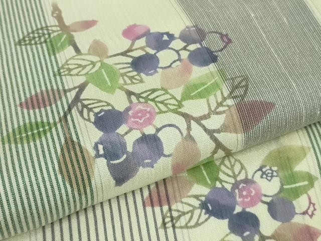 長閑やかさ屋中央局▽超滅多にない 日本作物会正会員 染め付ける型絵染絵描き 岩井香楠子 短い訪問着 紬地 単衣 ブルーベリー たとう紙付き添い人 珠玉 DZAB3773kh6