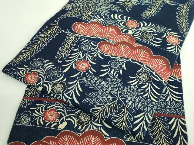 平和屋本店●極上　浦野理一　型染　九寸名古屋帯　松花文　紺色地　鬼しぼ縮緬　逸品　DZAB3962kh6_5